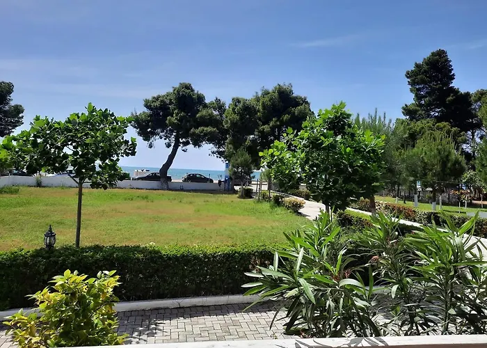 La Perla Hotel