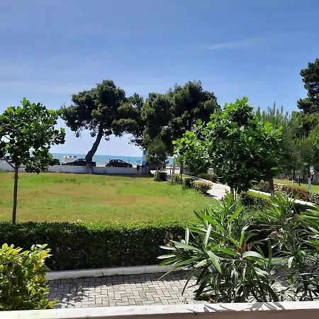 La Perla Hotel