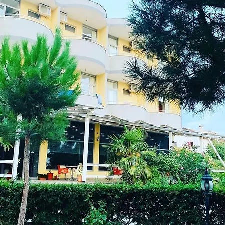 La Perla Shëngjin